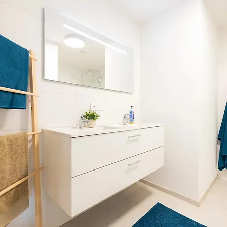Premium Loft And In *